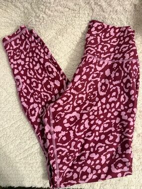 Spiritual Gangster Pink & Berry Leopard-Print Leggings